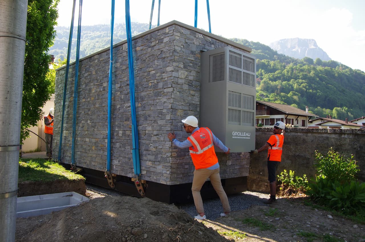 Pose du dernier NRO de Haute-Savoie
