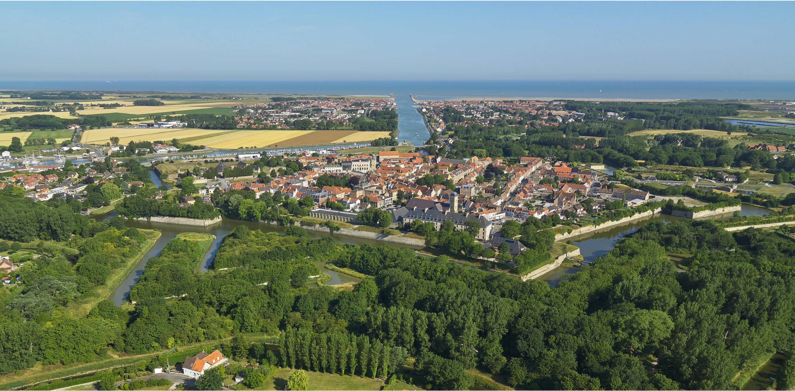 Altitude Infra reprend le réseau de fibre optique de la Ville de Gravelines (59).